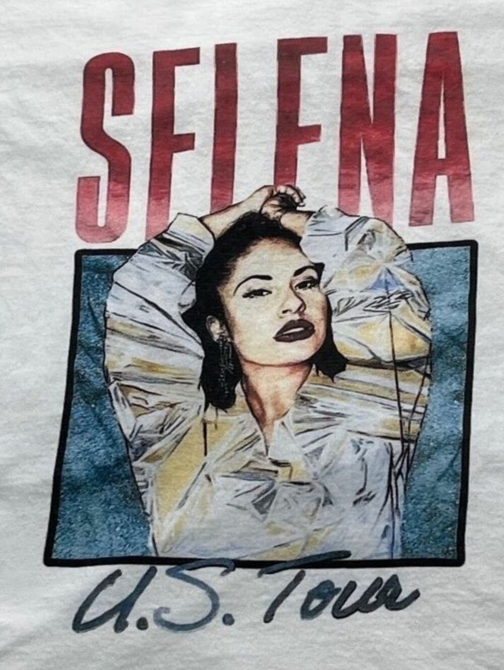 Selena Preowned XL T-shirt